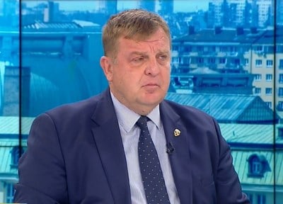 Каракачанов хвърли бомба за пазарлъци на протестъри: Заслужава ли си полицията да ни бие за 100 лева!