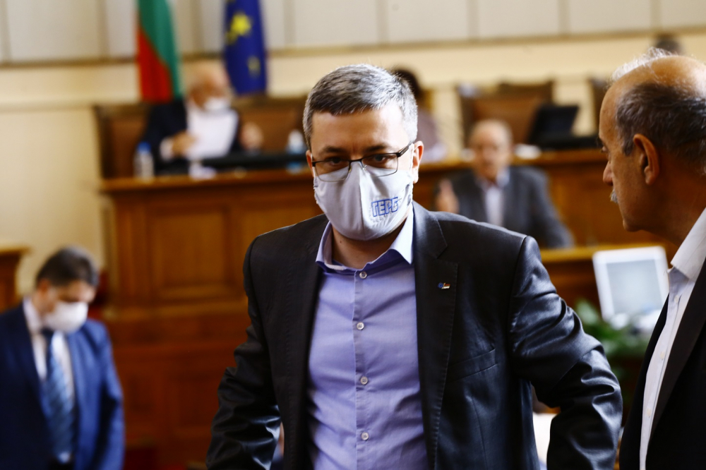 Биков изригна след поредните разкрития за Спецов: Радев говори за морал, а...