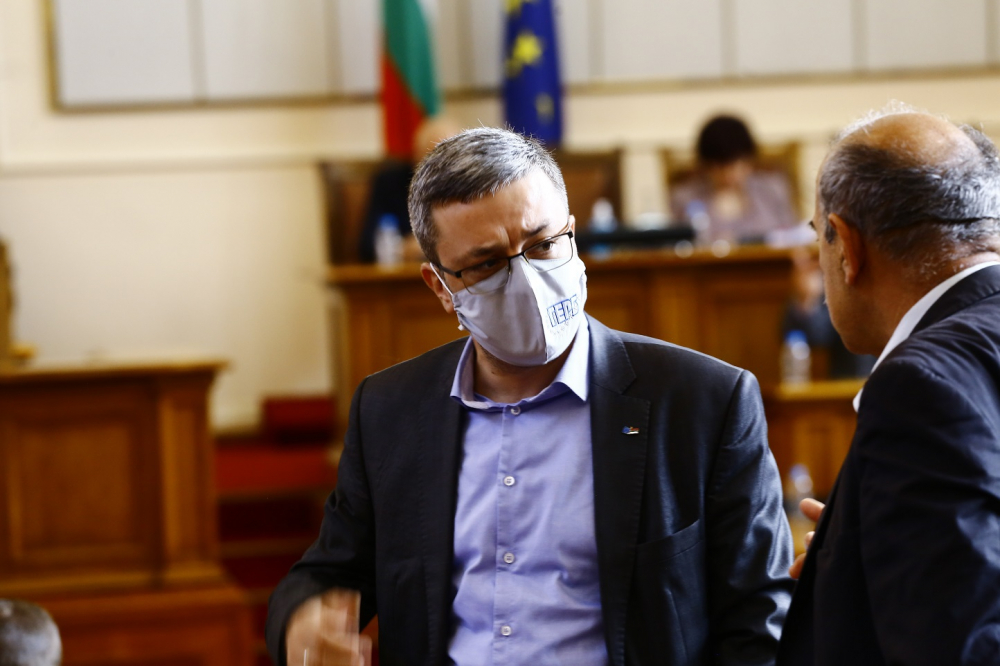 Тома Биков хвърли бомба за служебното правителство и ГЕРБ 