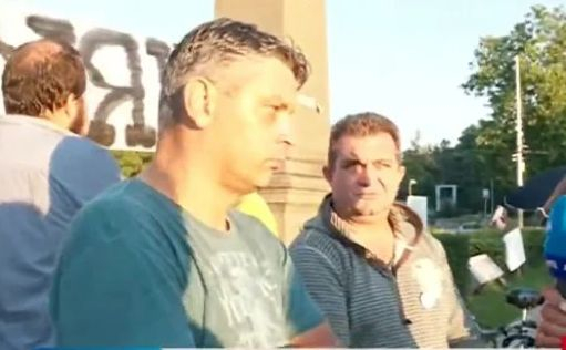 Криминални типове от БОЕЦ се инатят на Орлов мост и блокират София СНИМКА и ДОСИЕТА
