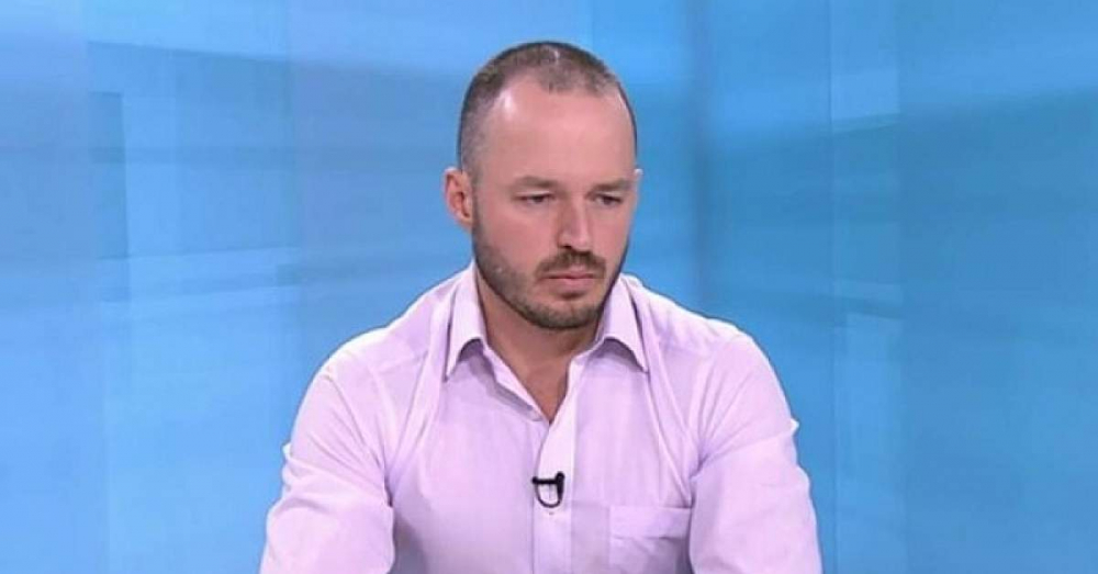 Версия от политолог: Радев може да предложи Христо Иванов за служебен премиер