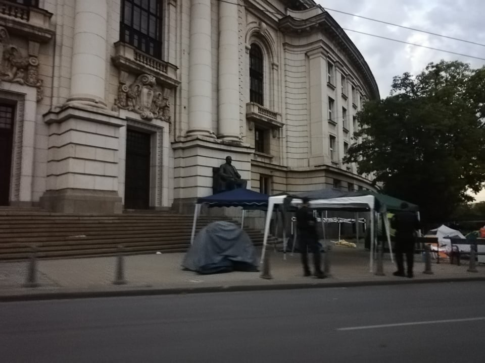 Първи СНИМКИ след спецакцията на София, освободена от блокади 