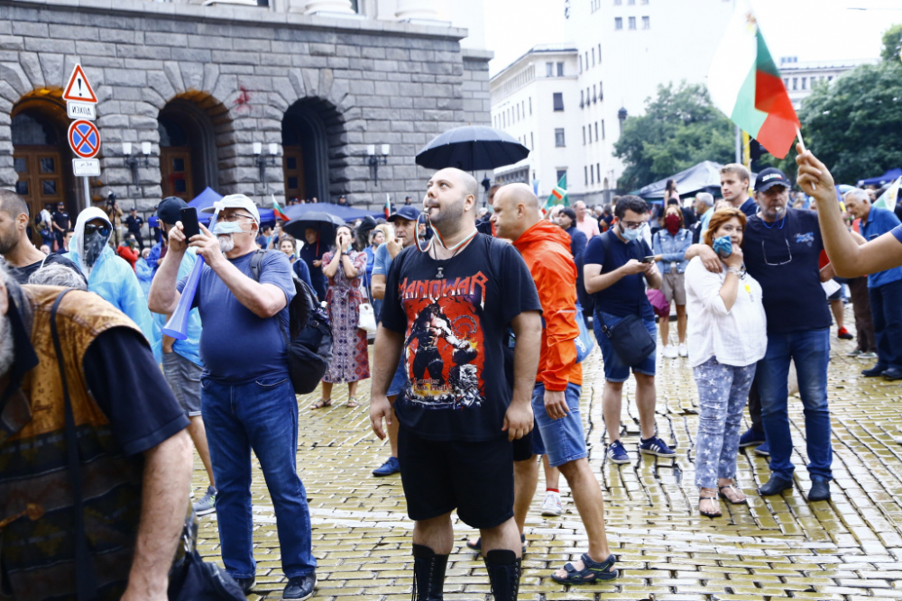 БЛИЦ TV: Протестите затвориха "Дондуков" и "Цар Освободител" СНИМКИ
