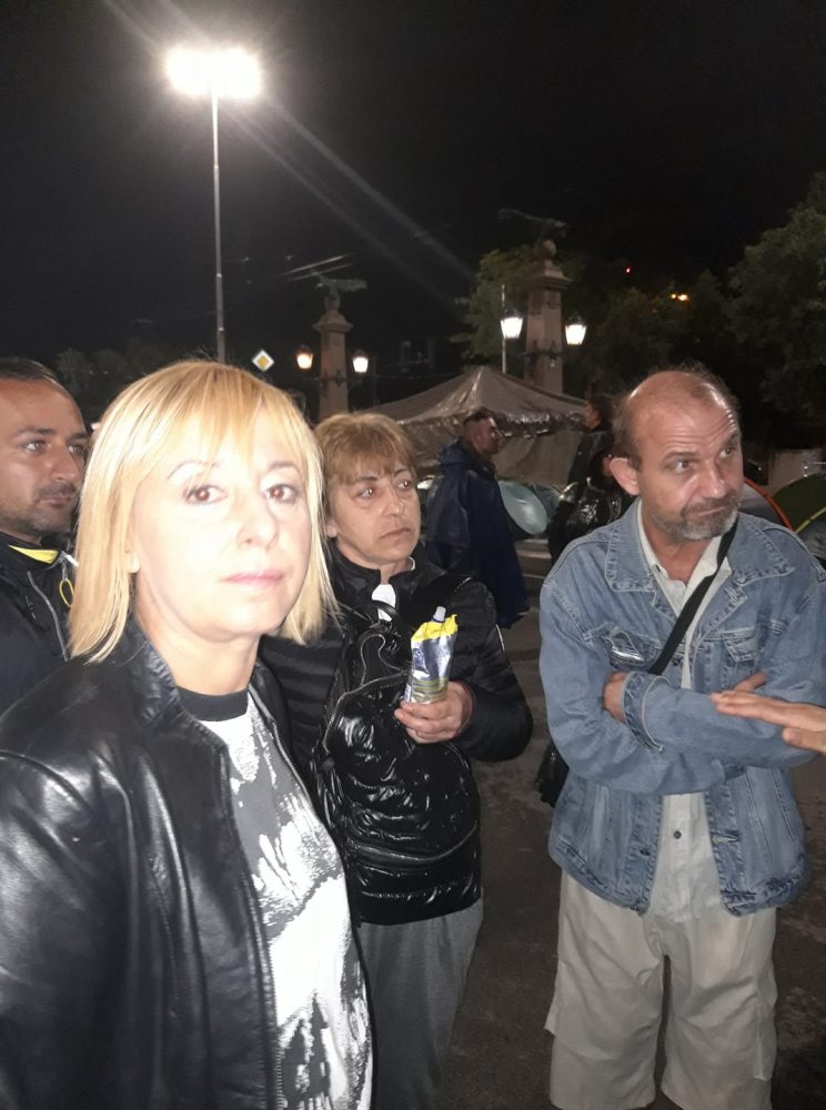 Ескалация на протеста на "Орлов мост", полицията се намеси СНИМКИ  