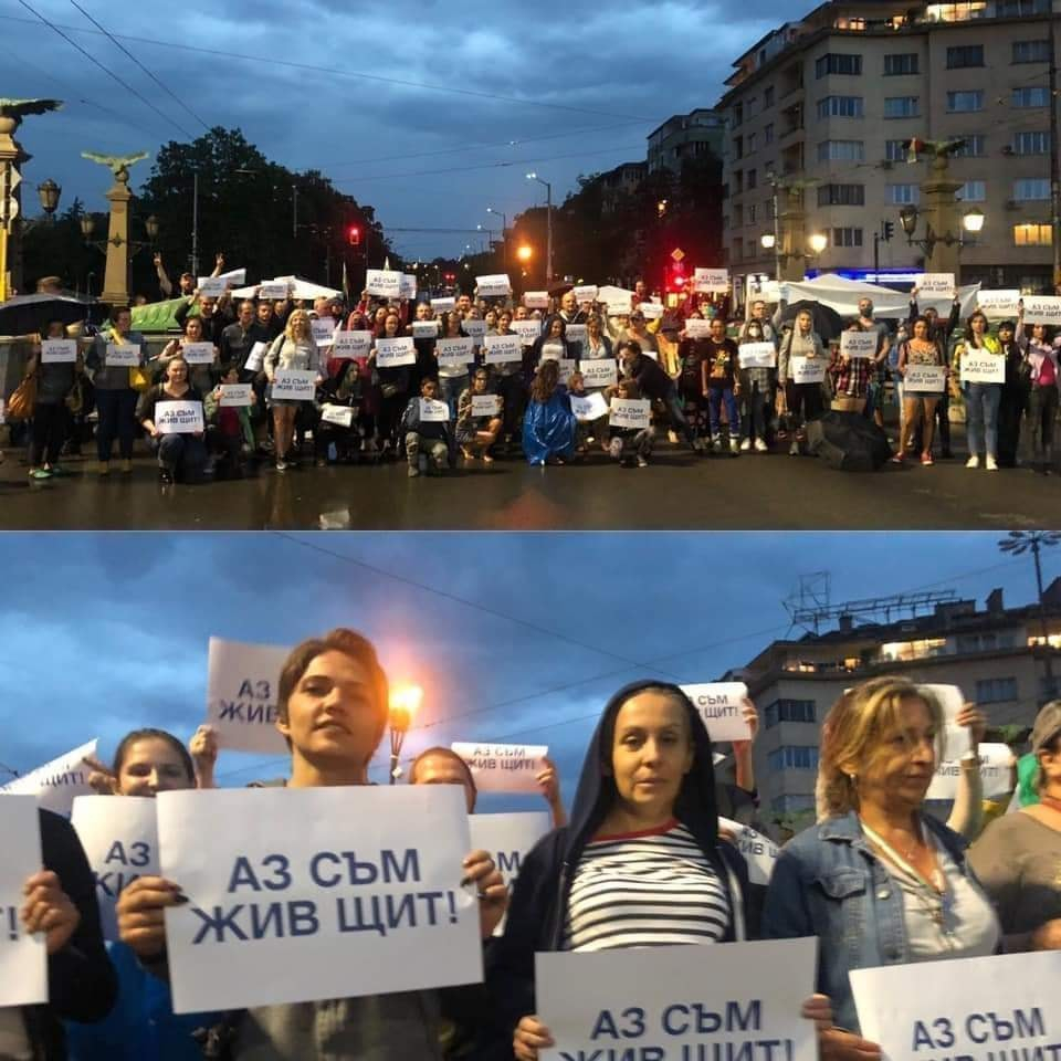 Скандално: "Боец" призовава жените да застават като щит пред бусовете 
