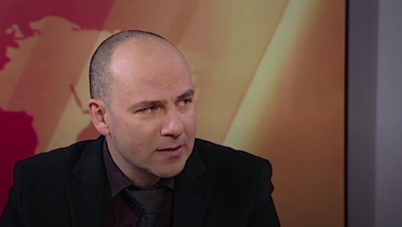 Политолог от мейнстрийма на Прокопиев остроумничи: Ремонт ще има, но не знам какъв