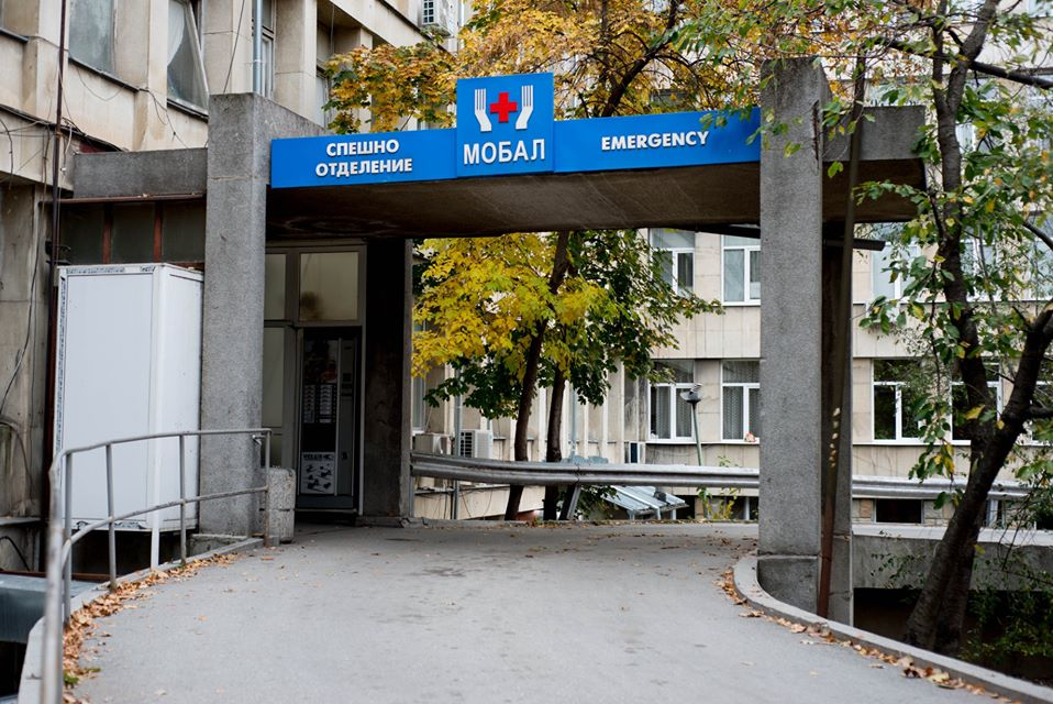 Приеха в болница братчето на починалия от К-19 абитуриент Христо Денев