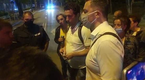 Напрегната ситуация е възникнала сред протестиращите в София ВИДЕО
