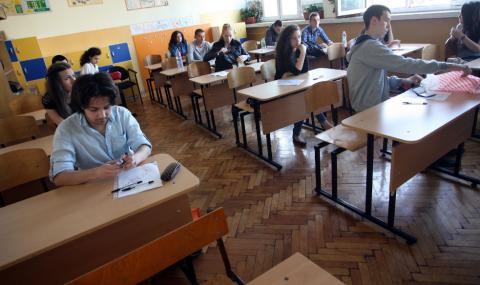За първи път: Нов предмет за 11-и клас от тази година