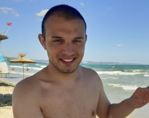 Този младеж събра очите на всички плажуващи в Балчик СНИМКИ 