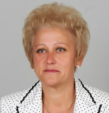 Шефка от БСП даде рамо на адв. Хаджигенов, привиква членове на протеста в София