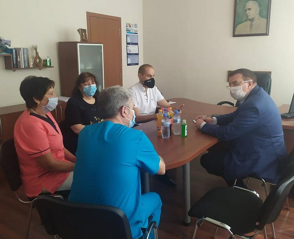 Здравният министър съобщи много тъжна новина за лекар от Добрич СНИМКИ