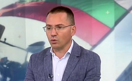 Джамбазки обясни позицията на ВМРО за промените в Конституцията 