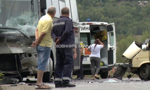 Първи подробности за тежкия инцидент с автобус край Банско СНИМКИ
