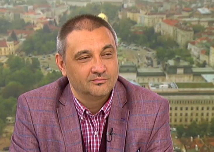 Доц. Чорбанов каза трябва ли децата да ходят на училище в условията на пандемия