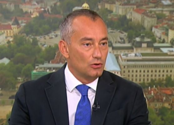 Николай Младенов за протестите: Притеснява ме пътят, по който сме тръгнали   