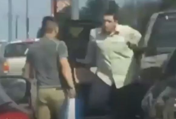 Зрелищни ВИДЕА: Бой между шофьори като в "Междузвездни войни"