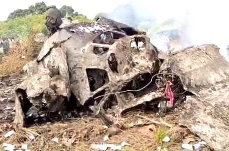 Самолетна катастрофа в Южен Судан, има загинали ВИДЕО