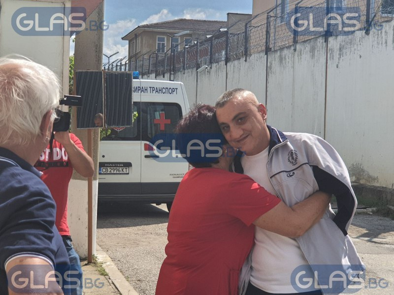 Обрат с едноръкия музикант Владо! След 8 години в затвора за убийство, Гешев се намеси и... СНИМКИ