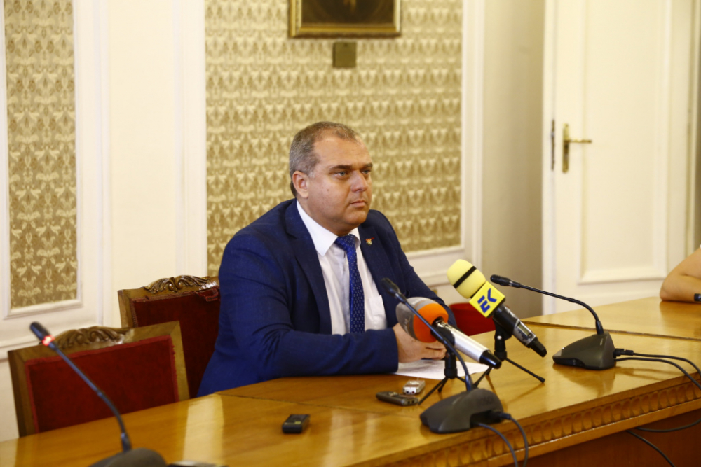 Извънредно от НС! Направена е първа стъпка за историческите промени в България ВИДЕО