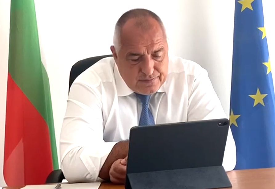 Борисов: Когато някой ми заговори за корупция му показвам... ВИДЕО