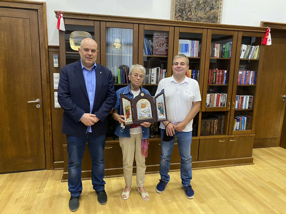 Главният прокурор Иван Гешев се срещна със Стоил Христов, прекарал няколко месеца в арест в Армения