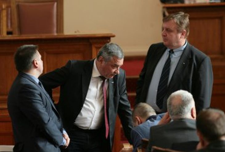Симеонов с изненадваща позиция за оставката на Кирилов и остра атака срещу "шепа кресливи кандидати за власт"