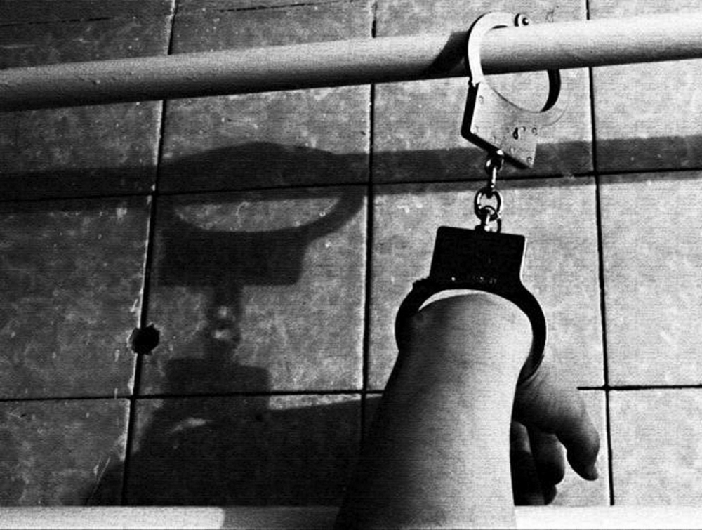 Снаха изнасилва и изтезава до смърт свекъра си заради нелепа детска шега СНИМКА
