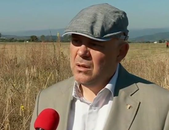 Гешев с извънреден брифинг за спецоперацията в Дупница, закани се да... ВИДЕО