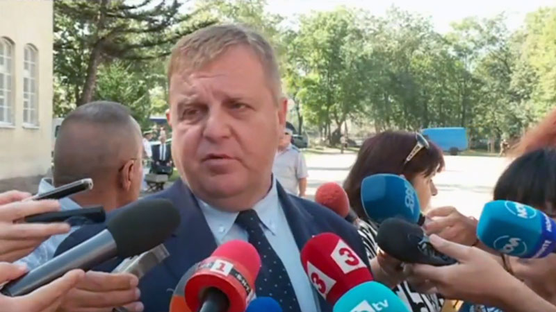 Каракачанов: ВМРО няма да подпише проекта за Конституция на ГЕРБ