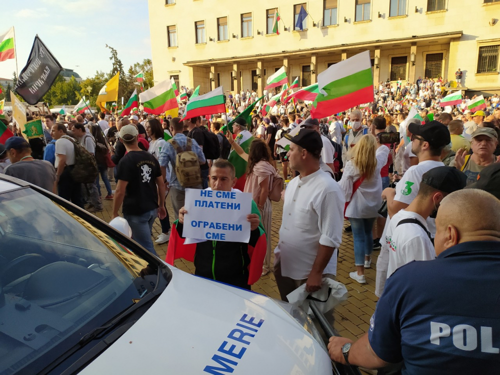 Блъсков показа най-гнусните СНИМКИ 18+ от протеста!