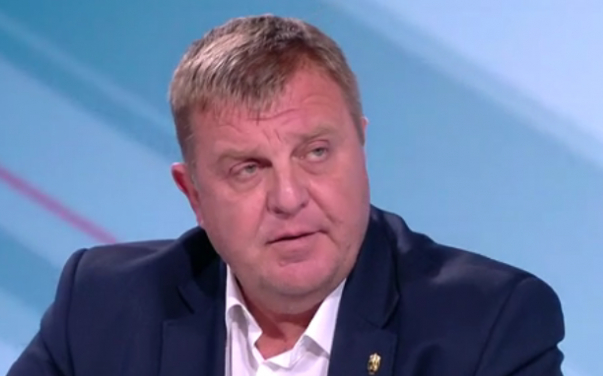 Каракачанов бесен: Кой ще оправи държавата - онези, които замеряха полицаите с павета?