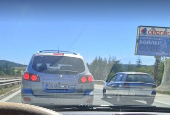 Сигнал до БЛИЦ: На АМ "Тракия" е истински ад, тапата е огромна, хвърчат линейки СНИМКИ
