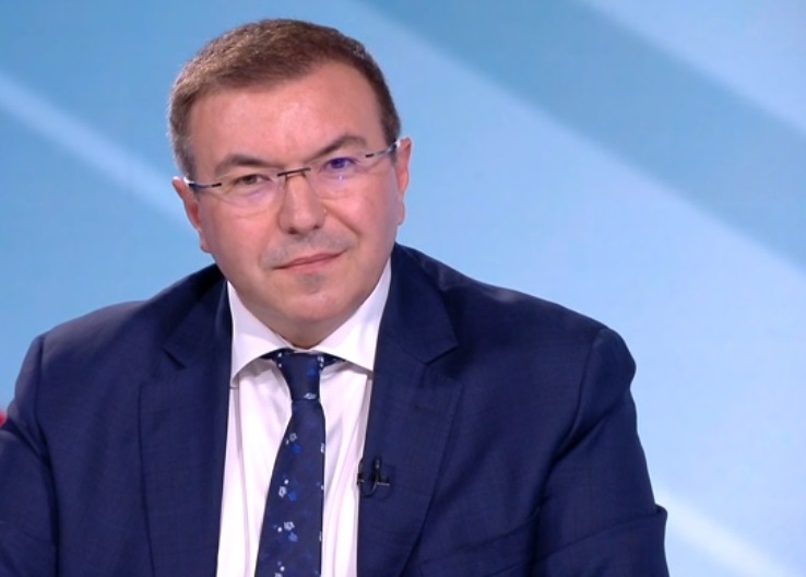 Здравният министър развенча куп К-19 конспирации, сковали България