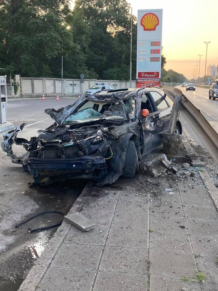 Първо в БЛИЦ! Опасно и взривоопасно меле в София СНИМКИ