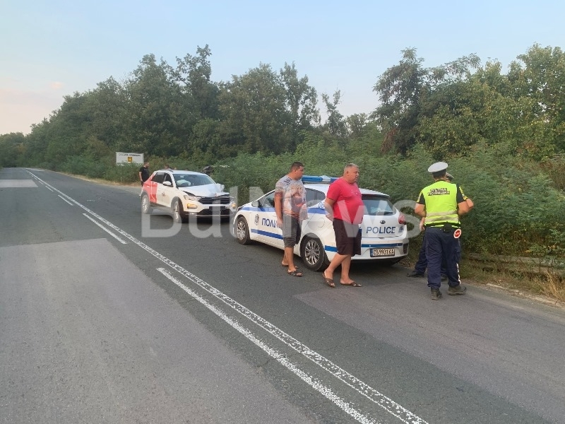 Зрелищно меле блокира трафика по Е-79 СНИМКИ 