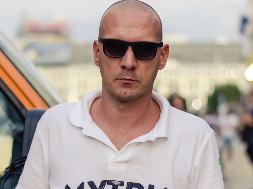 Цъфна брутален фейк за Борисов в сръбска кръчма, с кого е там и какво поливат?! СНИМКА