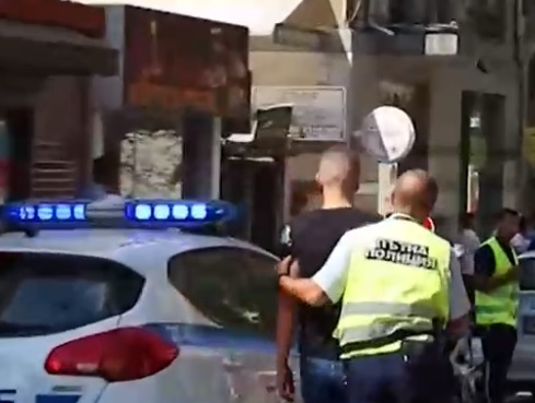Грозен екшън на първия учебен ден, полиция се намеси ВИДЕО
