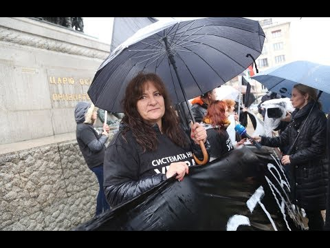 Пълен шок! Лъсна голяма измама на майките от "Системата ни убива"