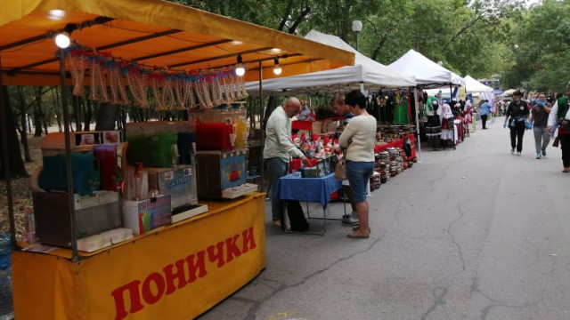 Караянчева поведе хорото в Пловдив и смая всички СНИМКИ