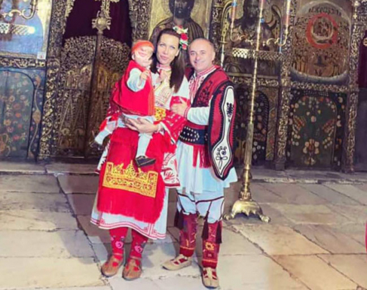 Кметът на Сандански се премени в народна носия и... СНИМКА