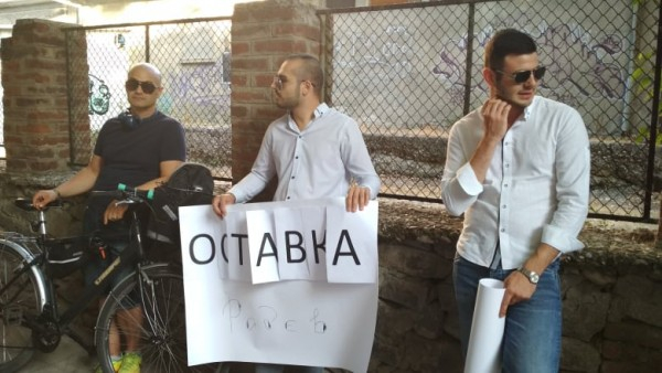 Пловдивчани от контрапротеста готвят неприятна изненада на президента СНИМКИ 
