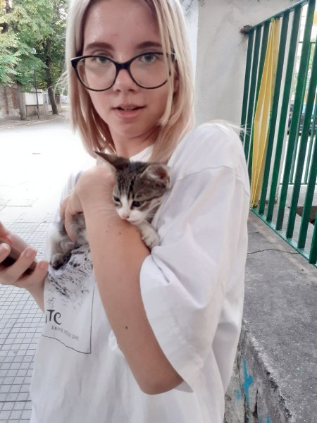 Паника в Пловдив: Ученичка остави писмо, че ще се самоубие, и изчезна