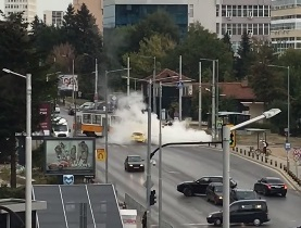 Само в БЛИЦ! Истински ужас на метри от мол "Парадайс" ВИДЕО