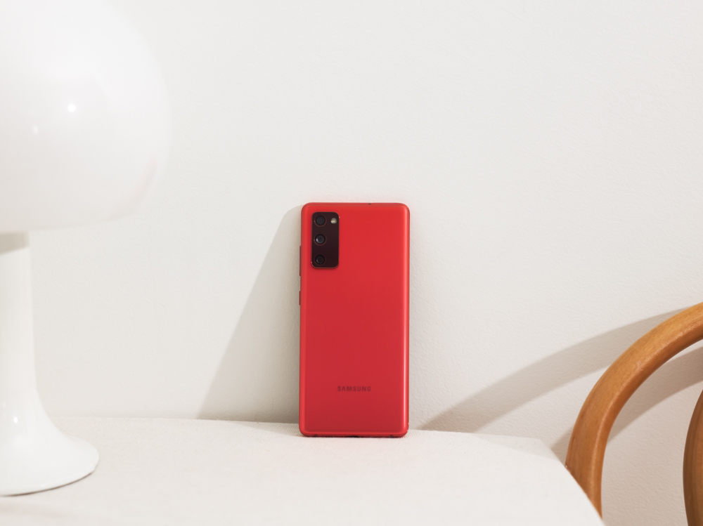 VIVACOM започва да приема предварителни поръчки за първия досега Samsung Galaxy S20 FE