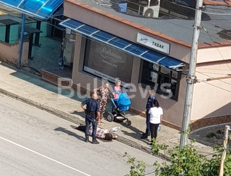 Млада жена се свлече на улицата във Враца и... СНИМКИ 