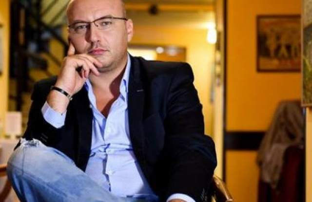 Шеф Манчев разкри как се е влюбил в тъщата на сина си 