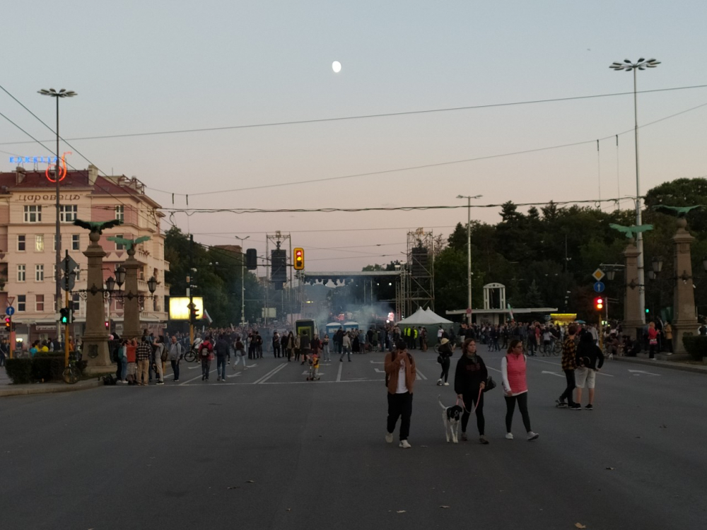 Такова чудо в Триъгълника на властта отдавна не се е случвало СНИМКИ 