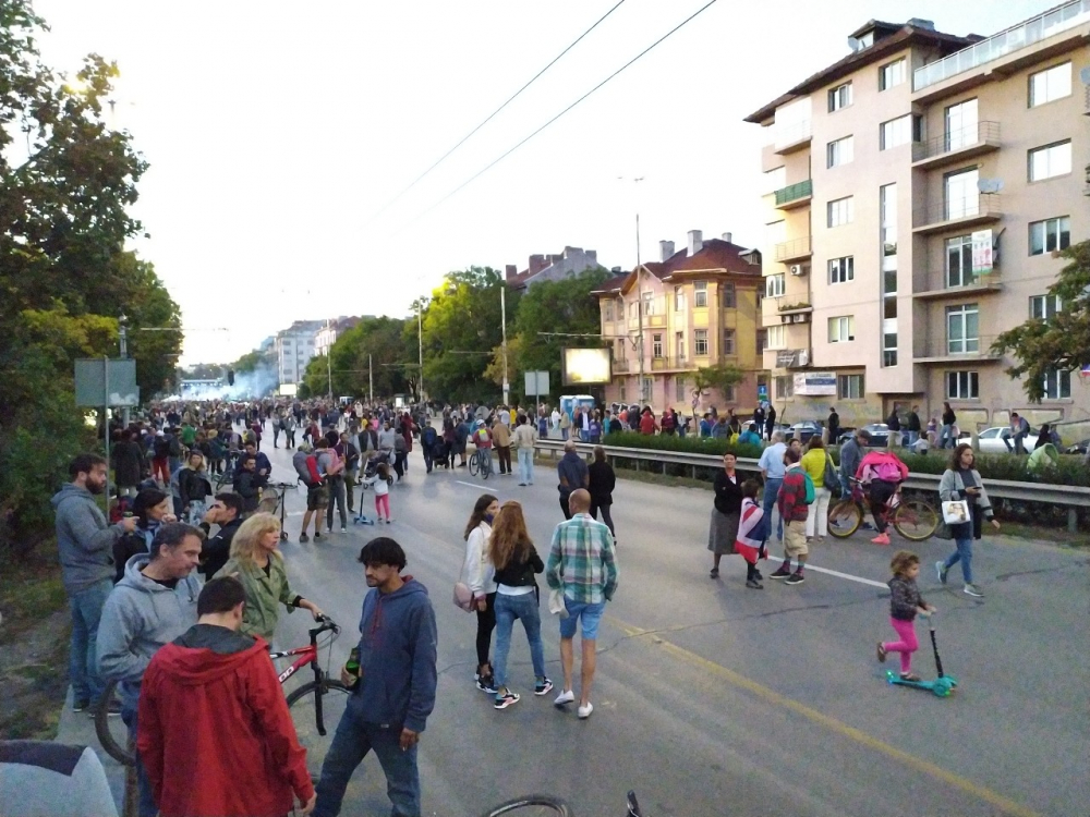 Такова чудо в Триъгълника на властта отдавна не се е случвало СНИМКИ 