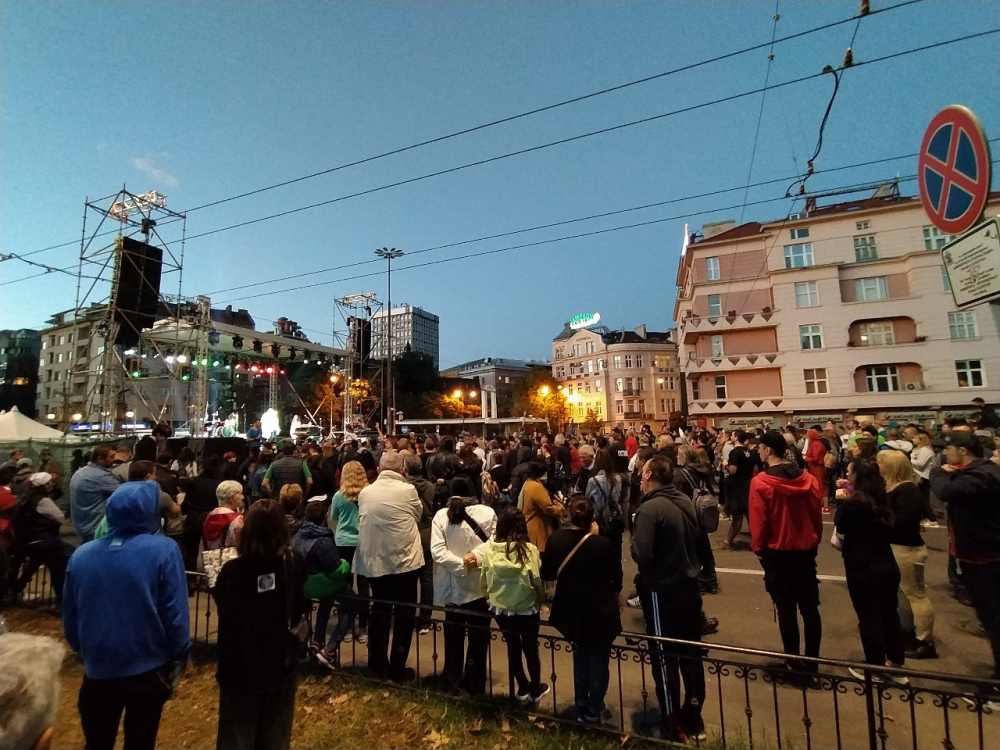 Такова чудо в Триъгълника на властта отдавна не се е случвало СНИМКИ 